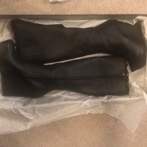 Gucci wedge lamb shearling winter boots